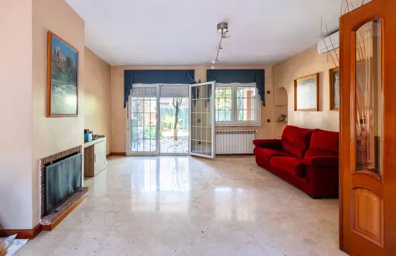 Adosado con jardín en Getafe, Sector 3 — imagen 6