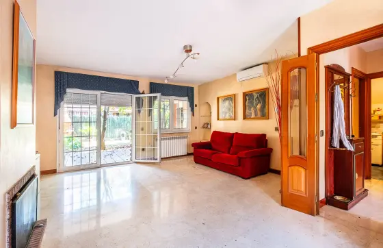 Adosado con jardín en Getafe, Sector 3 — imagen 8