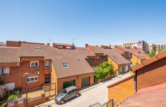 Adosado con jardín en Getafe, Sector 3 — imagen 49